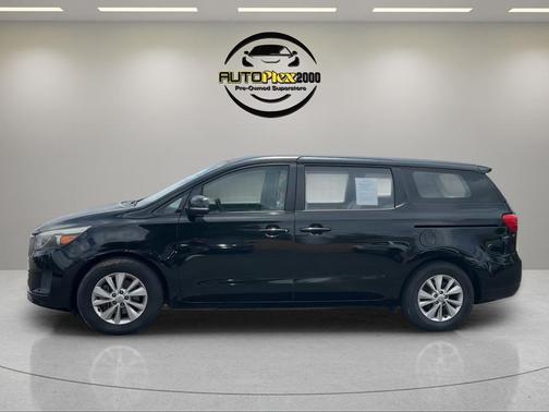 Aurora Black 2018 Kia Sedona L