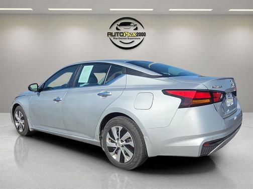 2024 Nissan Altima S FWD