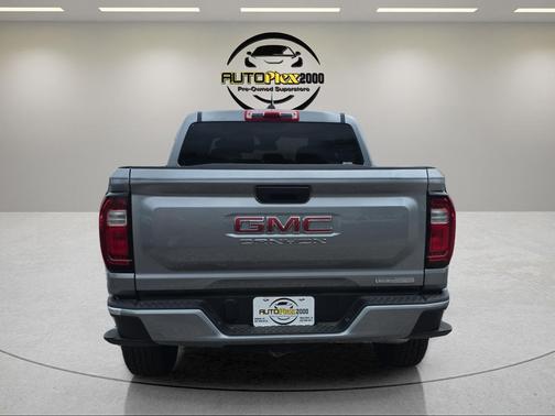 Sterling Metallic 2024 GMC Canyon Elevation