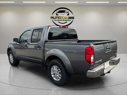 Gun Metallic 2016 Nissan Frontier SV