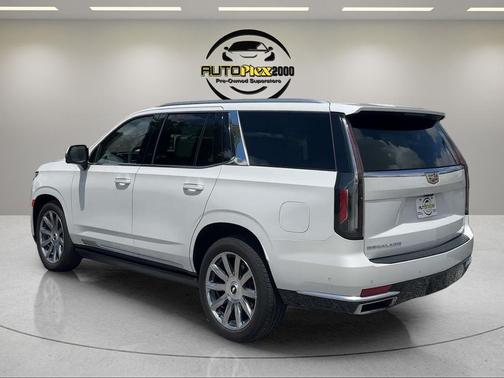 Crystal White Tricoat 2024 Cadillac Escalade Premium Luxury Platinum