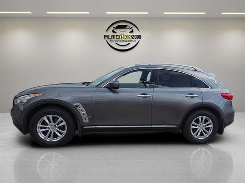 2015 INFINITI QX70 Base