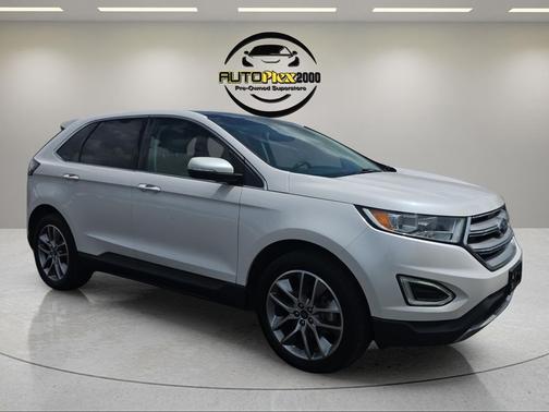 White Platinum 2018 Ford Edge Titanium
