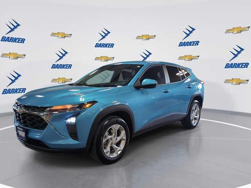 2025 Chevrolet Trax LS