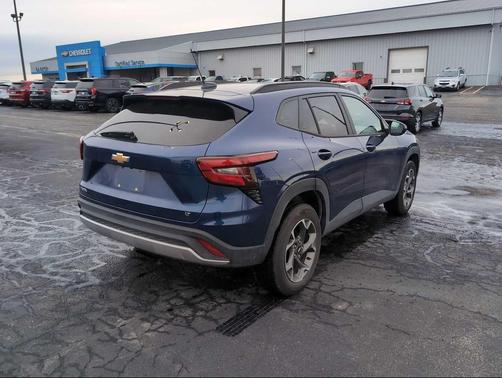 2024 Chevrolet Trax LT