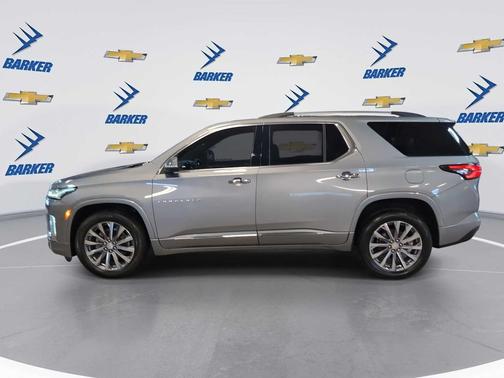 Sterling Gray Metallic 2023 Chevrolet Traverse Premier