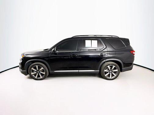 Black 2024 Honda Pilot Touring 8-Passenger