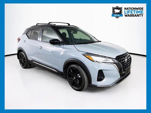 2023 Nissan Kicks SR
