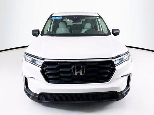 Platinum White 2024 Honda Pilot LX