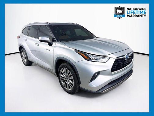 2021 Toyota Highlander Hybrid Platinum