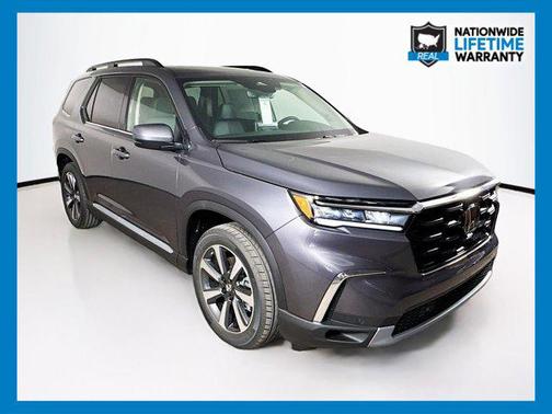 2025 Honda Pilot Touring 8-Passenger