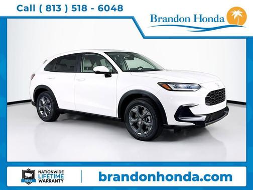 Platinum White Pearl 2027 Honda HR-V LX