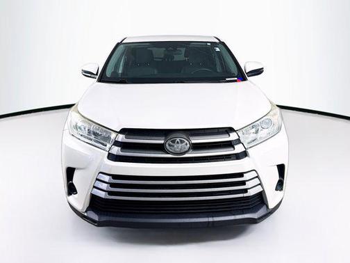 2019 Toyota Highlander LE I4