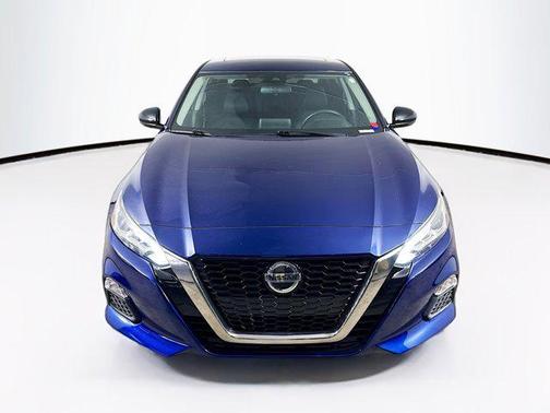 2020 Nissan Altima SR FWD