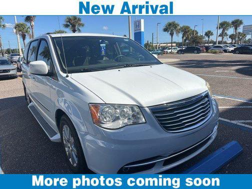 2015 Chrysler Town & Country Touring