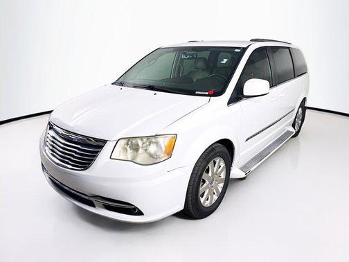 2015 Chrysler Town & Country Touring