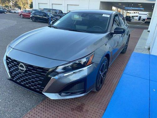 2023 Nissan Altima SR Intelligent AWD