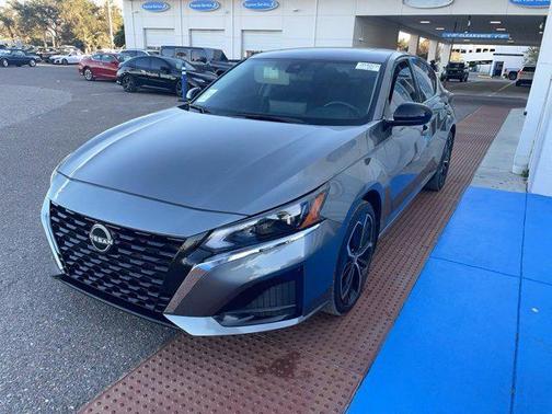 2023 Nissan Altima SR Intelligent AWD