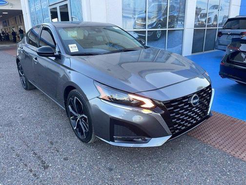 2023 Nissan Altima SR Intelligent AWD