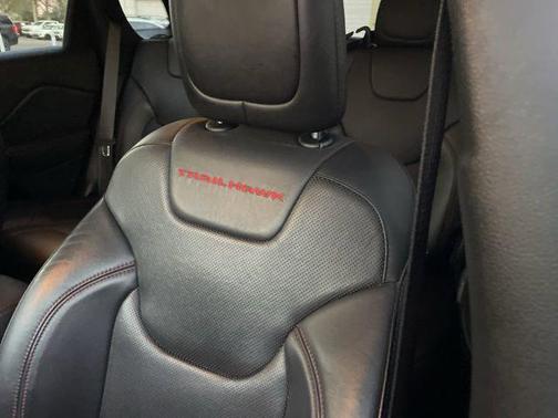 2019 Jeep Cherokee Trailhawk Elite