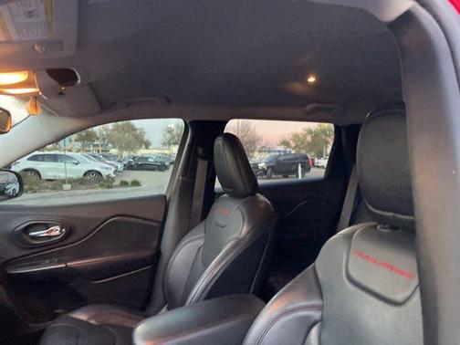 2019 Jeep Cherokee Trailhawk Elite