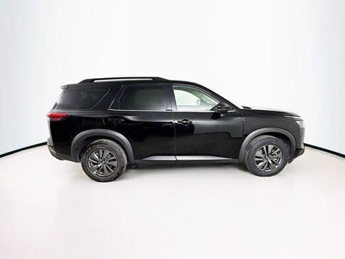 2024 Nissan Pathfinder SV FWD