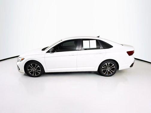 Pure White 2023 Volkswagen Jetta 1.5T Sport