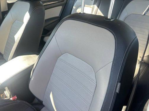 2015 Volkswagen Passat 1.8T Auto Sport