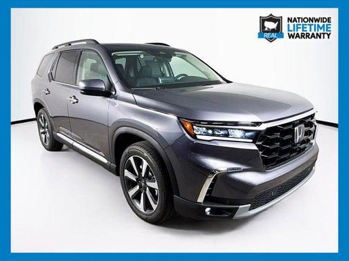 2025 Honda Pilot Touring 8-Passenger