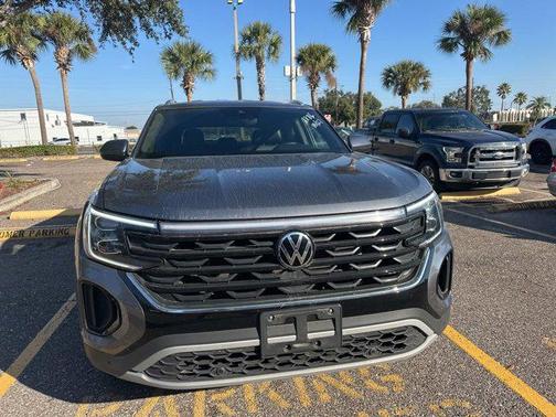 2024 Volkswagen Atlas Cross Sport 2.0T SE w/Technology
