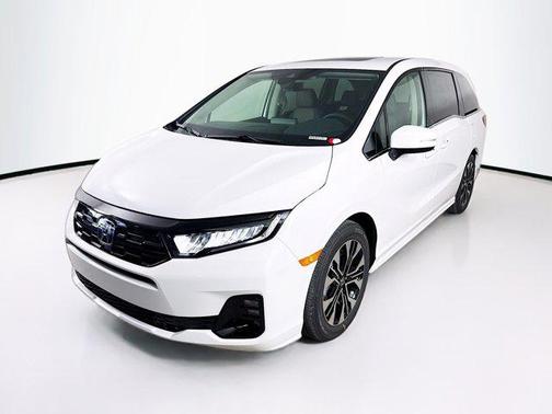 Platinum White Pearl 2026 Honda Odyssey Elite