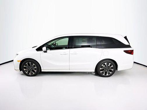 Platinum White Pearl 2026 Honda Odyssey Elite