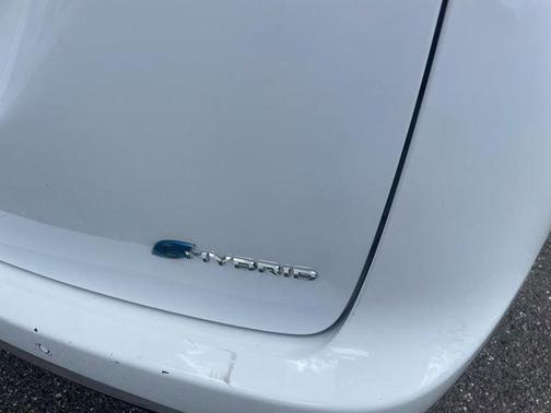 Bright White Clearcoat 2023 Chrysler Pacifica Hybrid Touring L