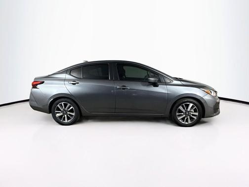 Gun Metallic 2023 Nissan Versa 1.6 SV