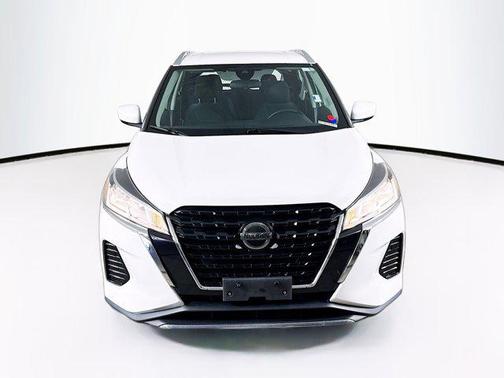 Fresh Powder 2021 Nissan Kicks SV
