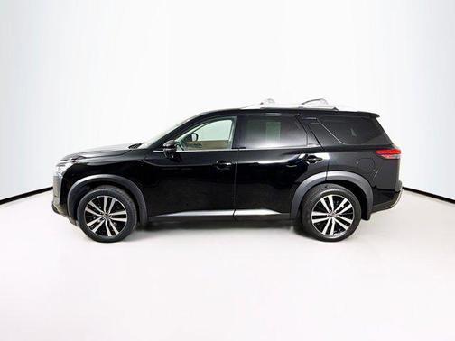 2023 Nissan Pathfinder Platinum FWD