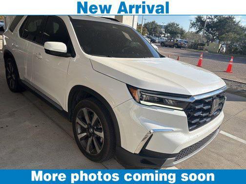 2025 Honda Pilot Touring 8-Passenger