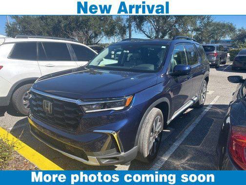 2023 Honda Pilot Touring 8-Passenger
