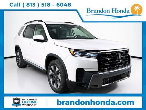 Platinum White Pearl 2026 Honda Pilot Touring 8-Passenger