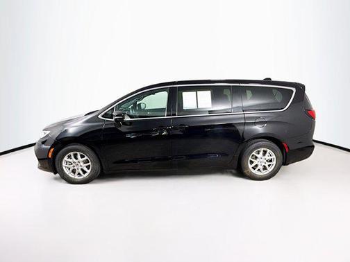 2025 Chrysler Pacifica L