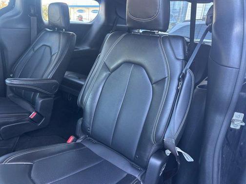 2025 Chrysler Pacifica L