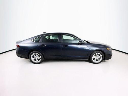 2025 Honda Accord LX 1.5T