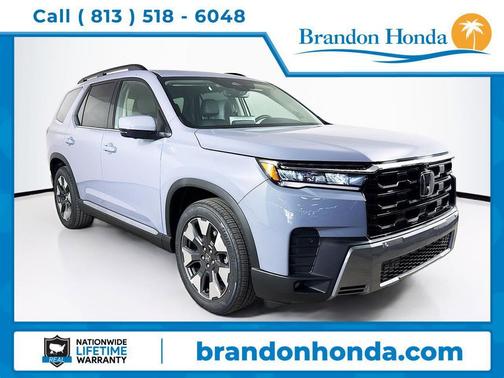 Sonic Gray Pearl 2026 Honda Pilot Touring 8-Passenger