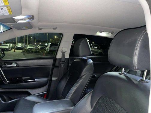 2022 Kia Sportage EX