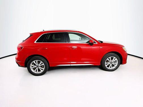 2024 Audi Q3 Premium 45 TFSI S line quattro Tiptronic