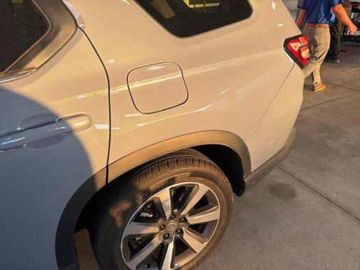Gray Pearl 2025 Honda Pilot Touring 8-Passenger