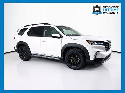 2025 Honda Pilot Touring 8-Passenger