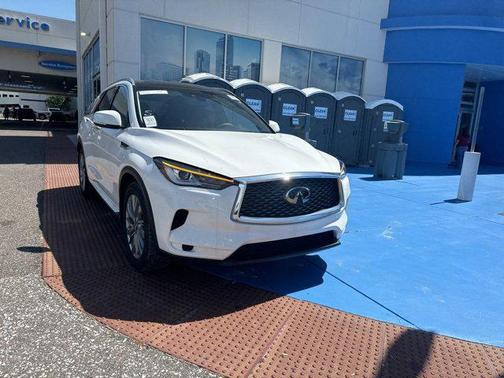 2024 INFINITI QX50 LUXE