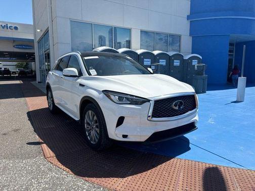 2024 INFINITI QX50 LUXE
