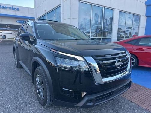 2024 Nissan Pathfinder SV FWD